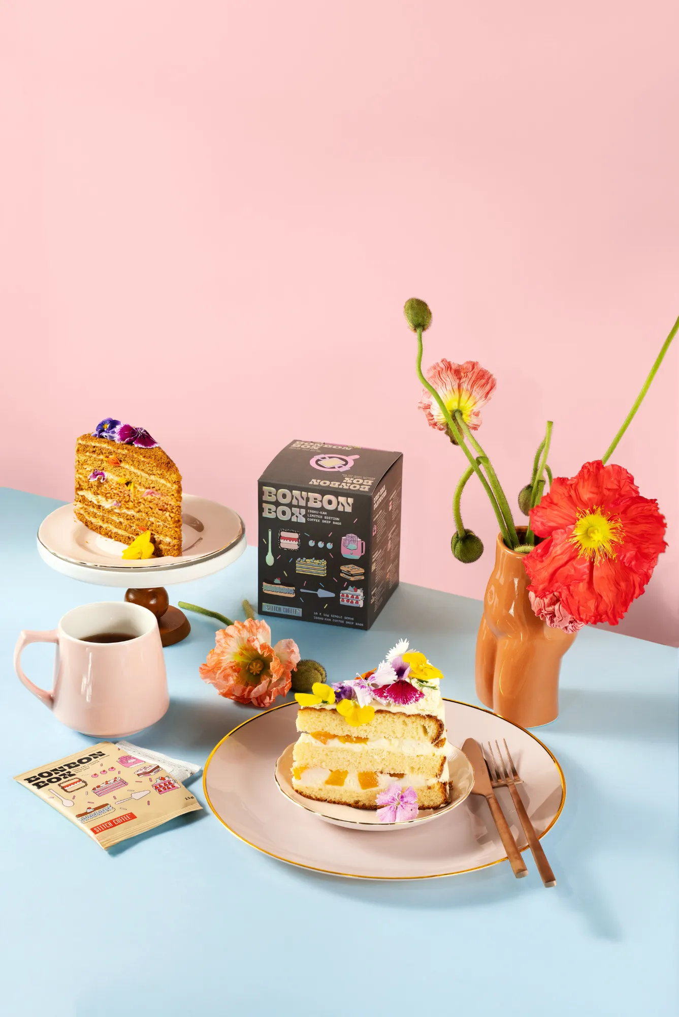 Bonbon Box with cake and sachet